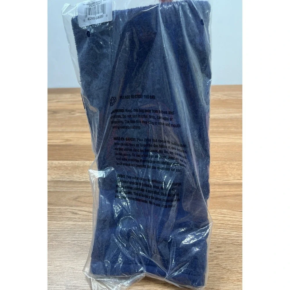 Tommy Hilfiger Modern American Solid Cotton Hand Towel - Peacoat (Dark Blue) NEW